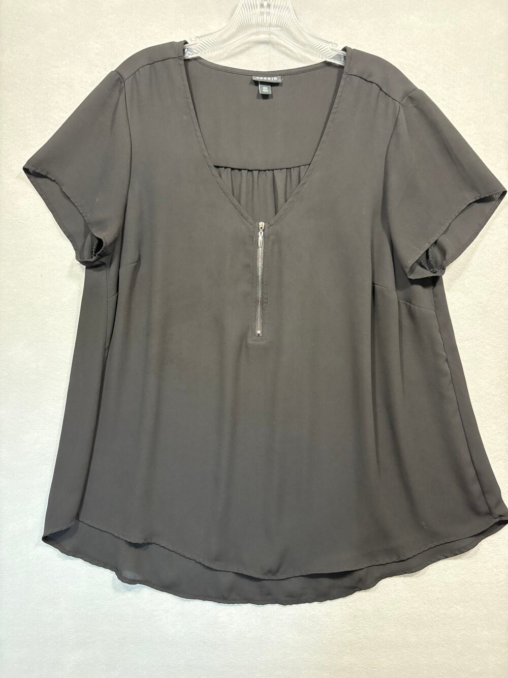 Torrid Georgette Zip Front Blouse 00 M L Black Short Sleeve Hi-Low Dolman Top